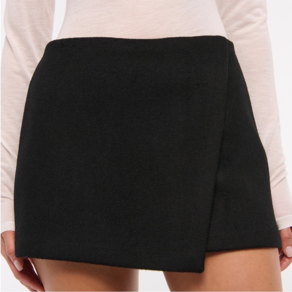 Abercrombie & Fitch Black Mini Wrap Skort